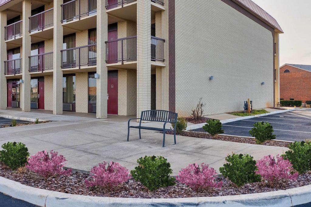 Red Roof Inn Plus+ Huntsville - Madison Zewnętrze zdjęcie